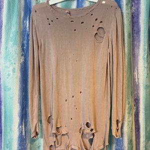 Cut out long sleeve shirt